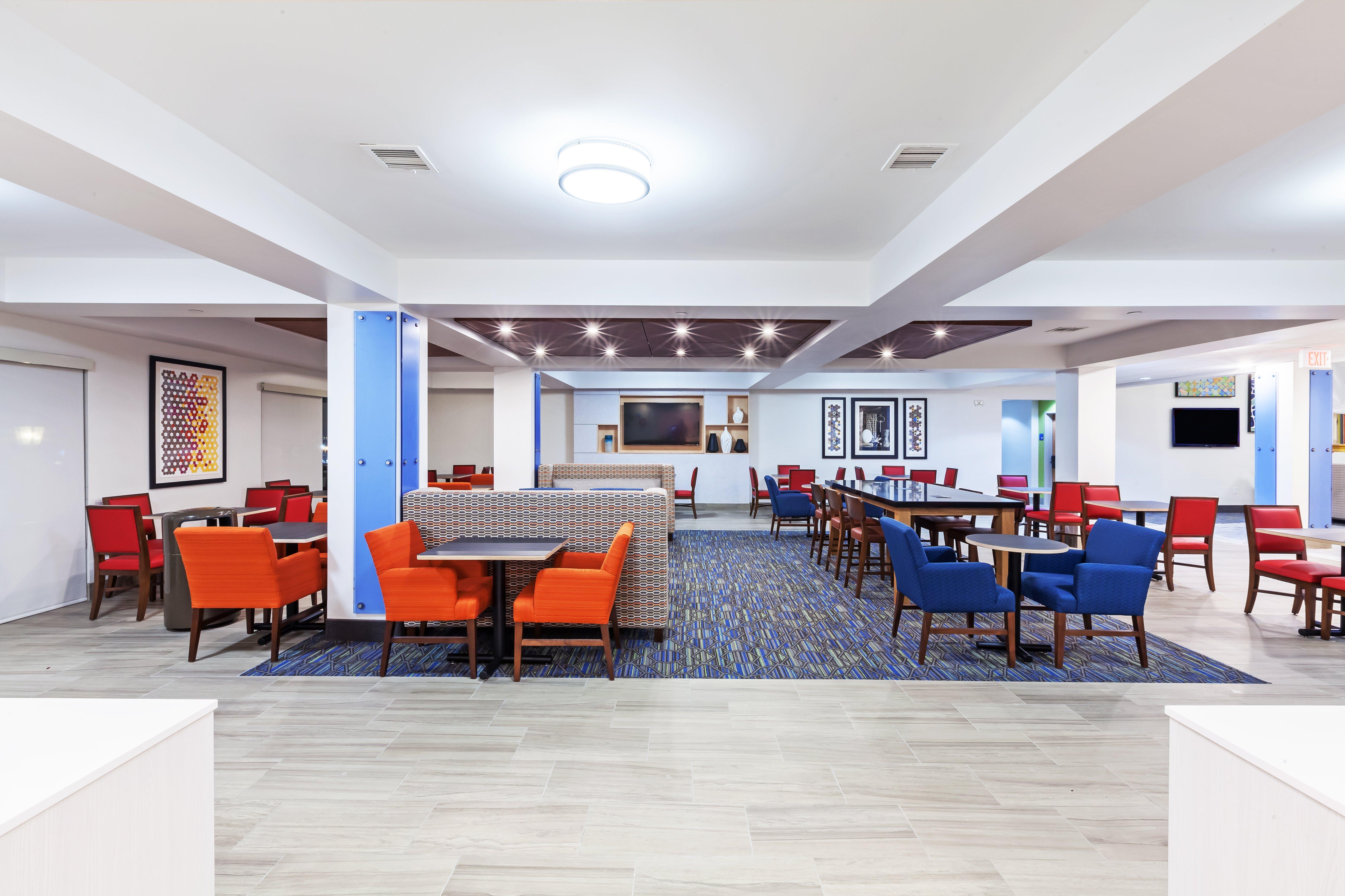 Holiday Inn Express & Suites Tulsa S Broken Arrow Hwy 51 By Ihg Zewnętrze zdjęcie