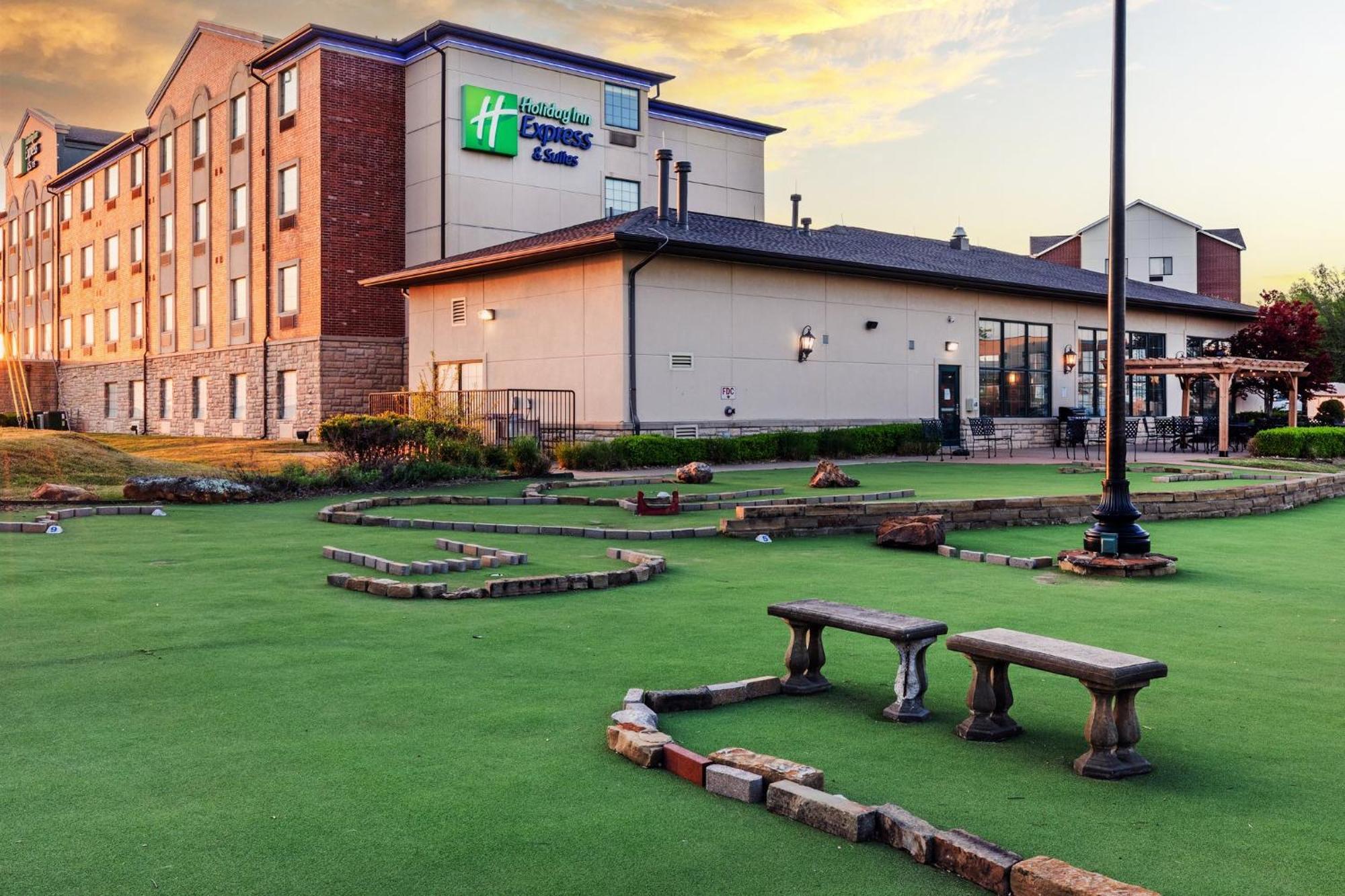 Holiday Inn Express & Suites Tulsa S Broken Arrow Hwy 51 By Ihg Zewnętrze zdjęcie
